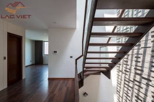 Cải thiện phong thủy cầu thang mang tài lộc vào nhà